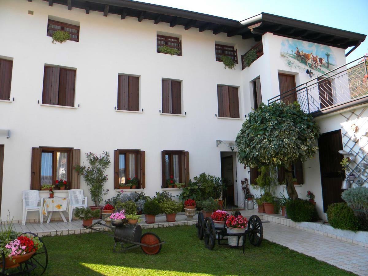 Agriturismo Alle Ruote Meduno Esterno foto